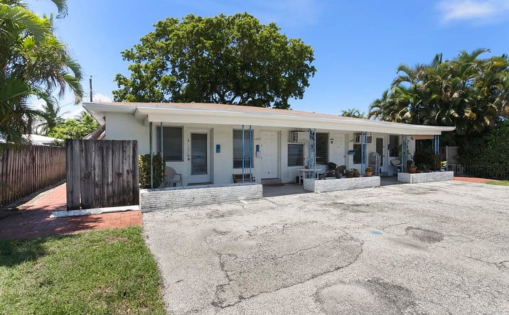 Pictures of Multifamily property located at 1933 NE 26TH ST # 1-4, Wilton Manors, FL 33305 for sales - image #1