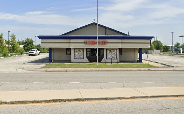 Pictures of Retail, Office property located at 6025 S La Grange Rd, Countryside, IL 60525 for sales - image #1