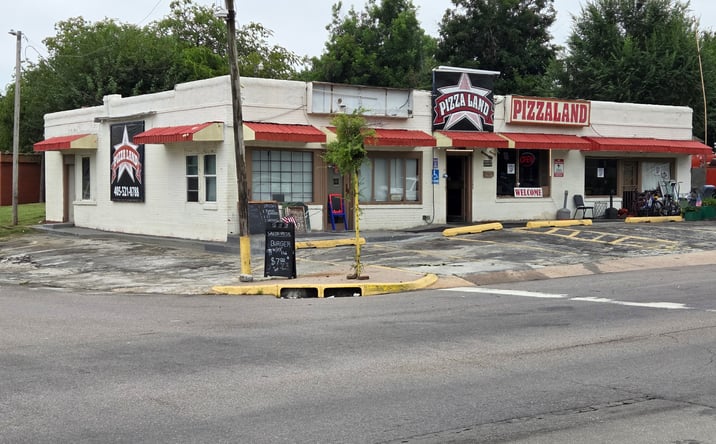 Pictures of Office, Retail property located at 3100-3104 NW 16th St, Oklahoma City, OK 73107 for sales - image #1