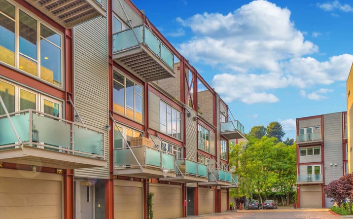 Pictures of Office property located at 3450 Cahuenga Blvd, Los Angeles, CA 90068 for sales - image #1