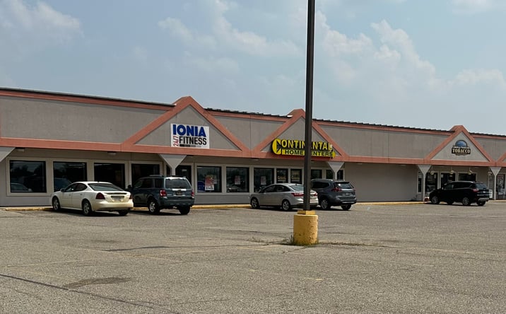 Pictures of Retail property located at 2991 S State Rd, Ionia, MI 48846 for sales - image #1