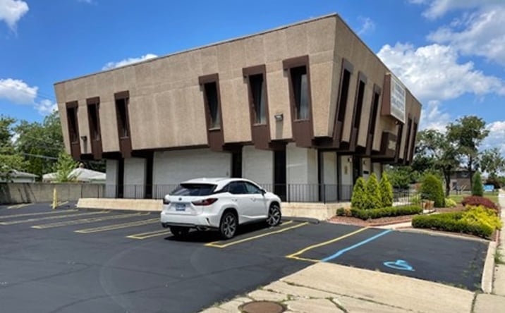 Pictures of Office property located at 28145 Greenfield Rd, Southfield, MI 48076 for sales - image #1