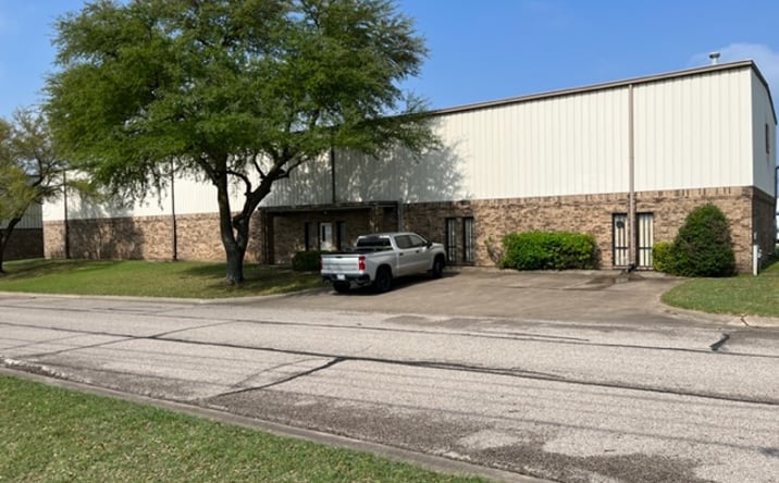 Pictures of Industrial property located at 410 Dodge Dr, Temple, TX 76504 for sales - image #1