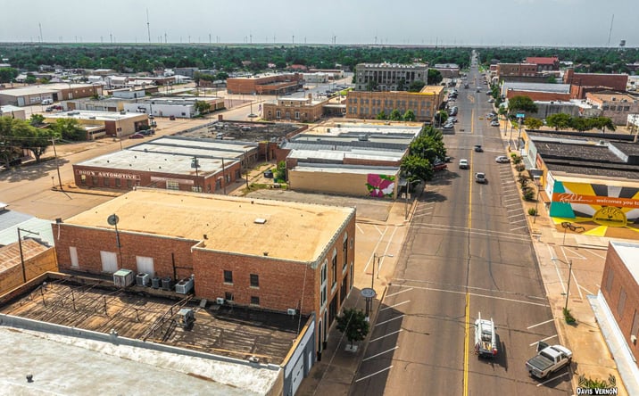 Pictures of Office property located at 1423 & 1501 Main Street, Vernon, TX 76384 for sales - image #1