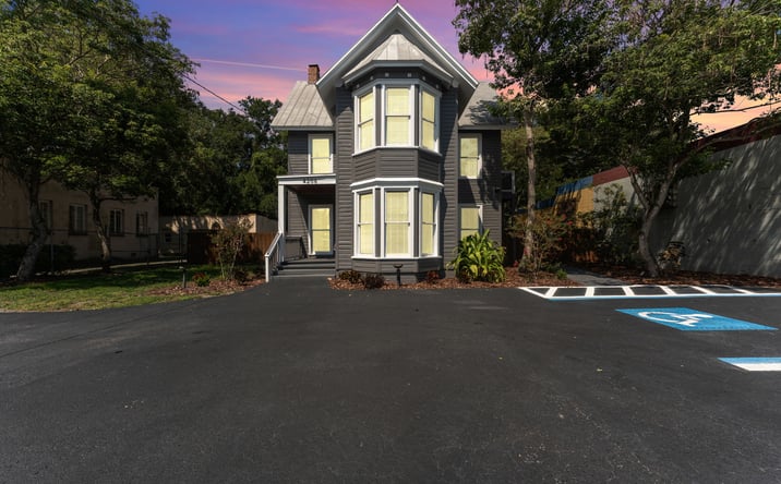 Pictures of Office property located at 4206 N Nebraska Ave, Tampa, FL 33603 for sales - image #1