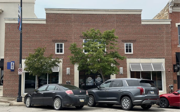 Pictures of Retail property located at 619 Massachusetts St, Lawrence, KS 66044 for sales - image #1