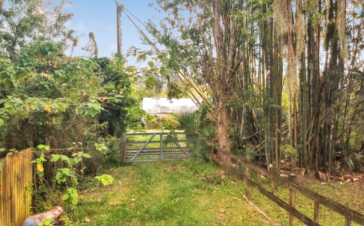 Pictures of Land property located at 200 W English St, Plant City, FL 33563 for sales - image #1