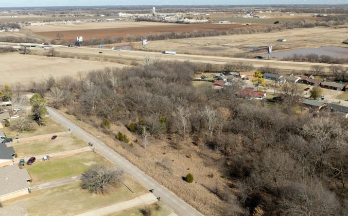 Pictures of Land property located at 815 S Dogwood Dr, Pauls Valley, OK 73075 for sales - image #1