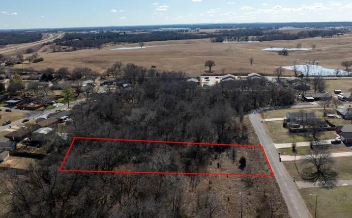 Pictures of Land property located at 822 S Dogwood Drive, Pauls Valley, OK 73075 for sales - image #1