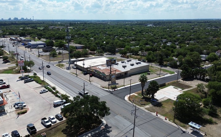 Pictures of Retail property located at 3570-3580 Culebra Rd, San Antonio, TX 78228 for sales - image #1