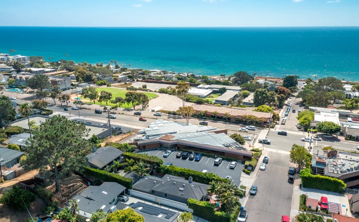 Pictures of Multifamily, Office, Retail property located at 853 Camino Del Mar, Del Mar, CA 92014 for sales - image #1