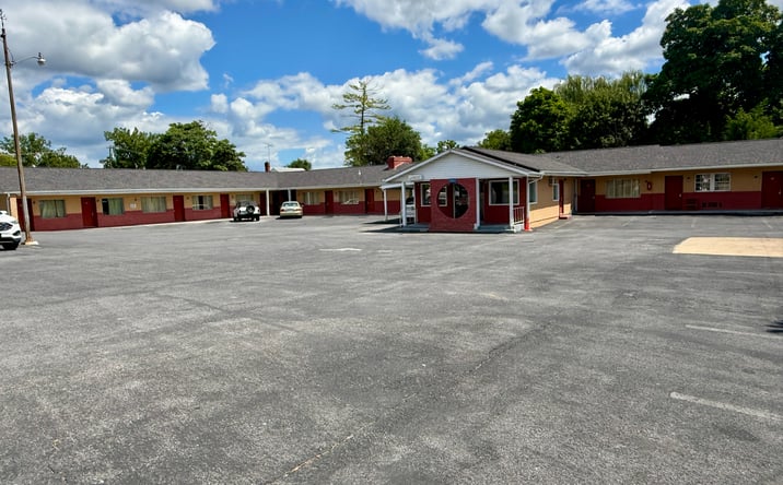 Pictures of Hospitality property located at 1024 Winchester Ave, Martinsburg, WV 25401 for sales - image #1