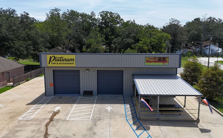 Pictures of Retail, Office property located at 115 N College St, Denham Springs, LA 70726 for sales - image #1
