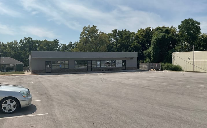 Pictures of Retail, Office property located at 11525 E 24 Highway, Independence, MO 64054 for sales - image #1