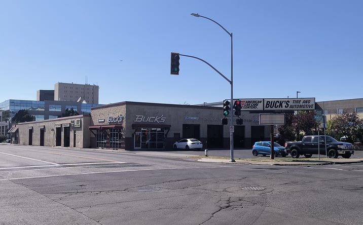 Pictures of Industrial, Mixed Use, Office, Retail property located at 902 N Monroe St, Spokane, WA 99201 for sales - image #1
