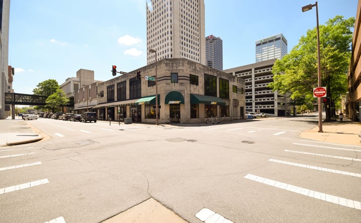 Pictures of Office, Retail property located at 400 S Louisiana St, Little Rock, AR 72201 for sales - image #1