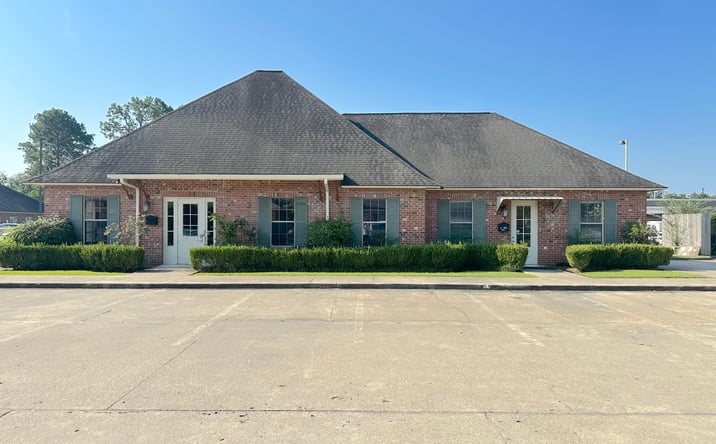 Pictures of Office property located at 1532 S Burnside Ave, Gonzales, LA 70737 for sales - image #1