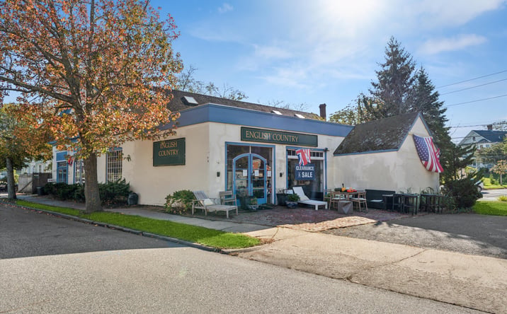 Pictures of Retail property located at 53 N Sea Road, Southampton, NY 11968 for sales - image #1