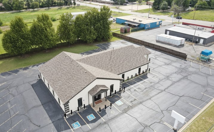 Pictures of Retail, Office property located at 1001 N Council Rd, Oklahoma City, OK 73127 for sales - image #1