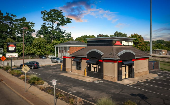 Pictures of Retail property located at 1165 Mentor Avenue, Painesville, OH 44077 for sales - image #1
