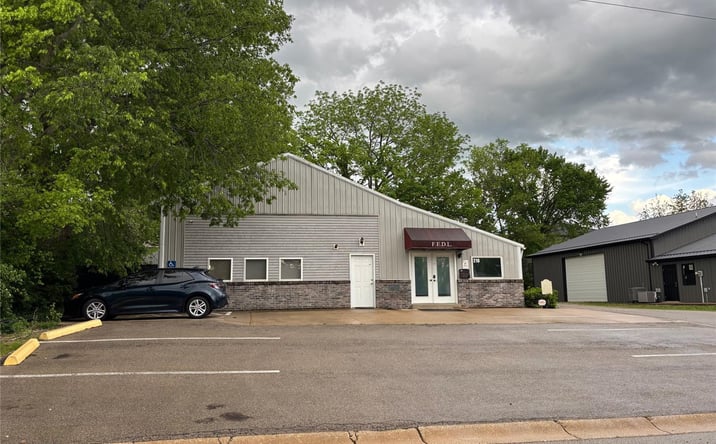 Pictures of Special Purpose property located at 210 Hyler Drive, Farmington, MO 63640 for sales - image #1