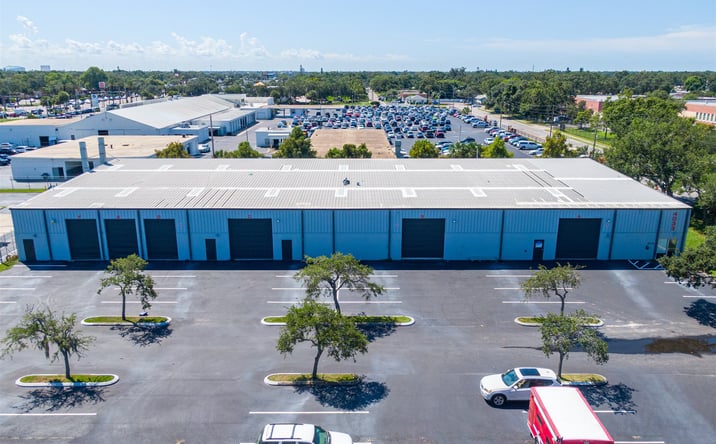 Pictures of Industrial property located at 4033 35th St N, St. Petersburg, FL 33714 for sales - image #1