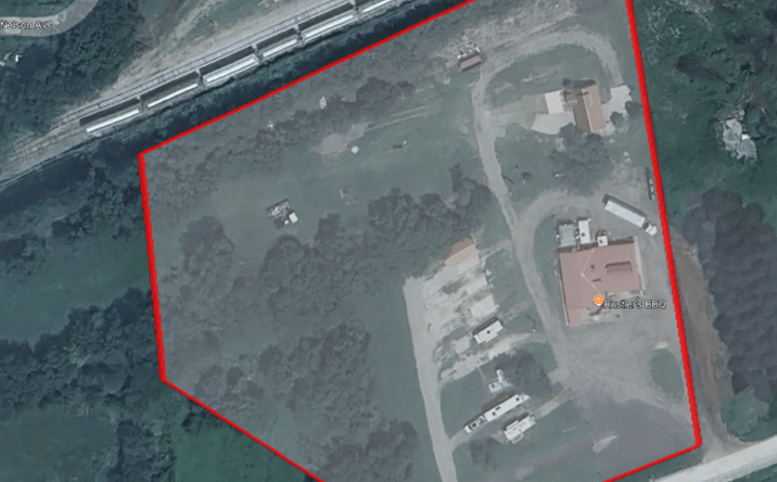 Pictures of Land, Mobile Home Park, Retail, Self Storage, Hospitality property located at 806 Industrial Rd, Henryetta, OK 74437 for sales - image #1