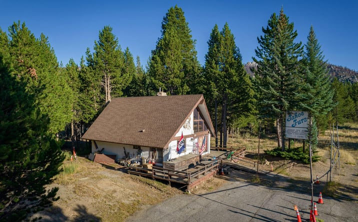 Pictures of Retail property located at 2877 US-50, South Lake Tahoe, CA 96150 for sales - image #1