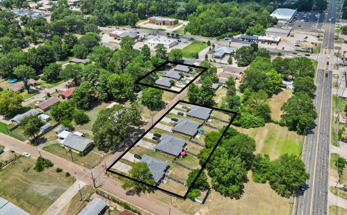 Pictures of Multifamily property located at 3702 Linden Ave, Texarkana, AR 71854 for sales - image #1