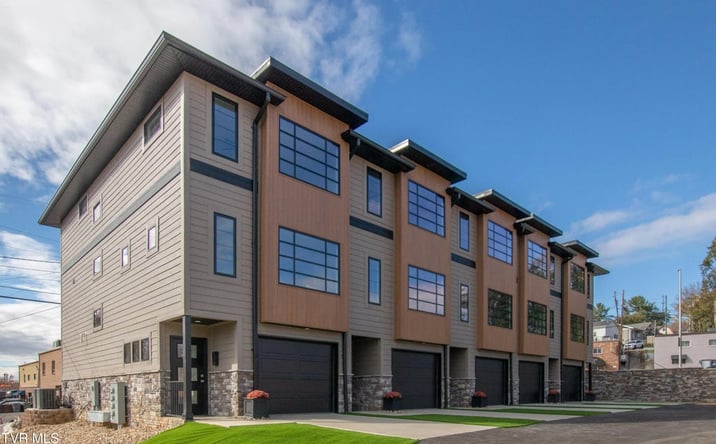 Pictures of Multifamily property located at 577 ENGLISH ST BRISTOL TN 37620, BRISTOL, TN 37620 for sales - image #1