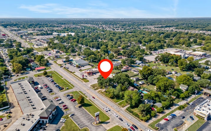 Pictures of Land, Office, Retail property located at 522 S Madison St, Webb City, MO 64870 for sales - image #1