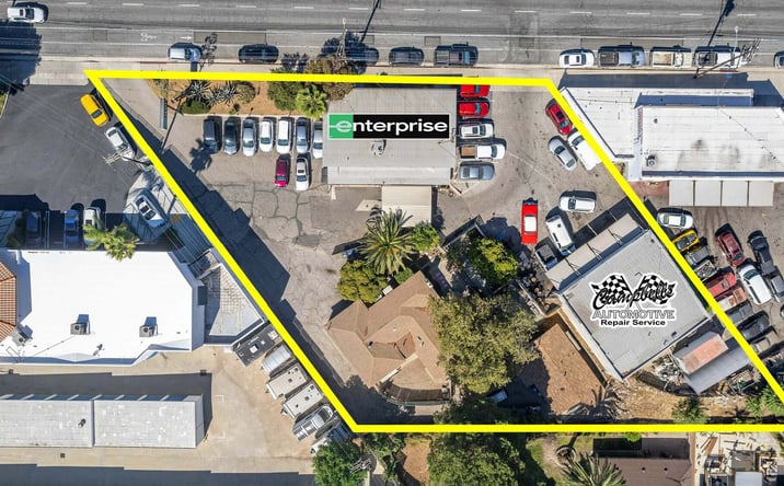 Pictures of Retail, Mixed Use property located at 3850 Foothill Blvd, Glendale, CA 91214 for sales - image #1