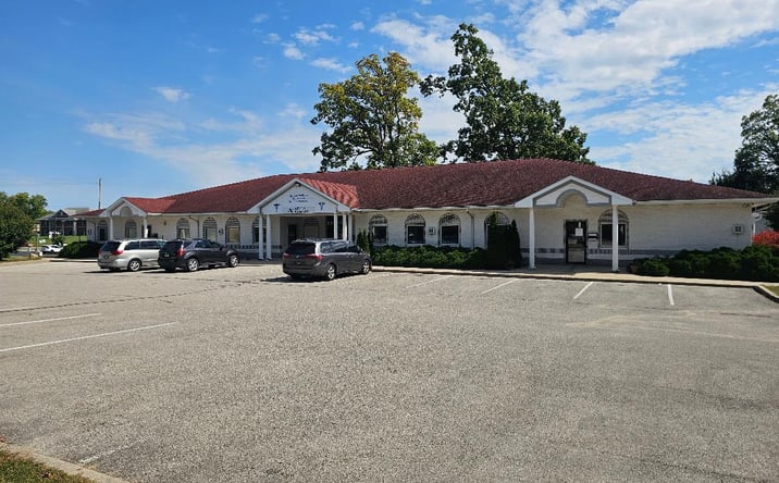 Pictures of Office property located at 7802 & 7806 W Jefferson Blvd, Fort Wayne, IN 46804 for sales - image #1