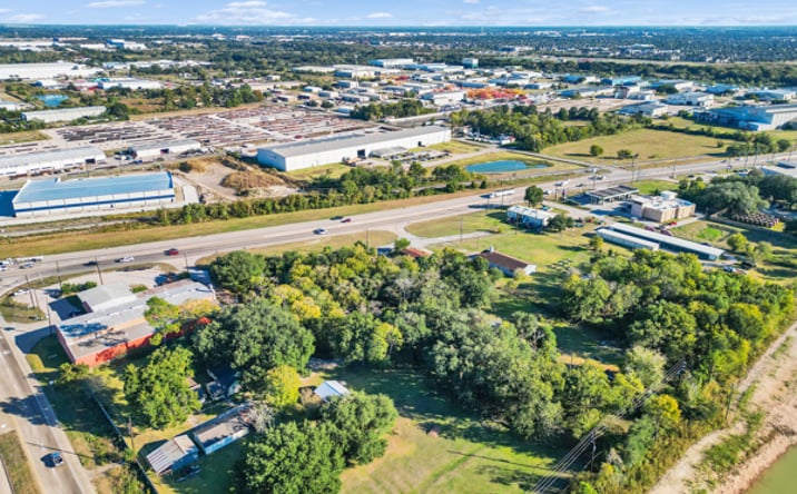 Pictures of Land property located at 14554 and 14552 Almeda Rd, Houston, TX 77053 for sales - image #1