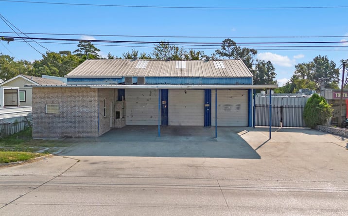 Pictures of Retail property located at 8518 C E King Pkwy, Houston, TX 77044 for sales - image #1