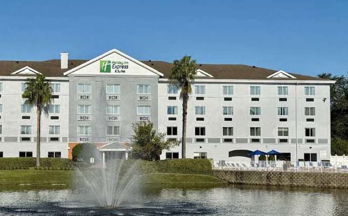 Pictures of Hospitality property located at for sales - image #1