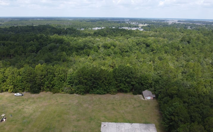 Pictures of Land property located at 3501 Charlie Smith Sr Hwy, St. Marys, GA 31558 for sales - image #1