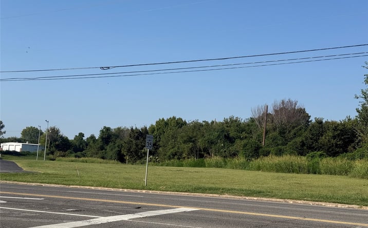 Pictures of Land property located at 1813 N York, Muskogee, OK 74403 for sales - image #1
