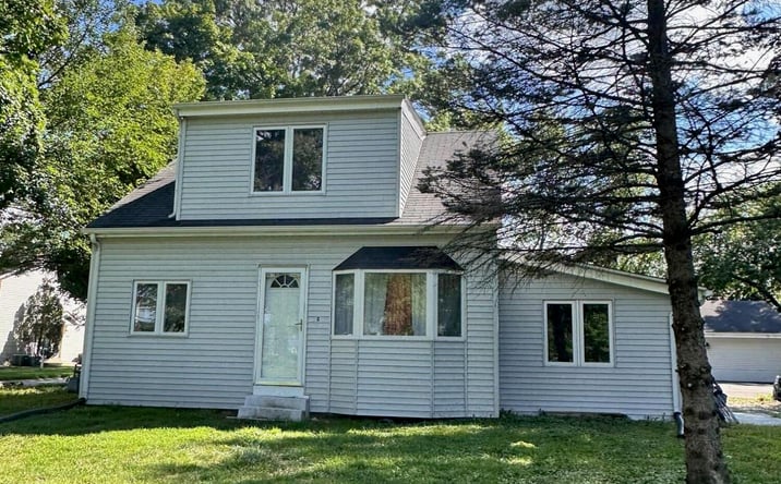Pictures of Multifamily property located at 1802 Evans Avenue, Valparaiso, IN 46383 for sales - image #1