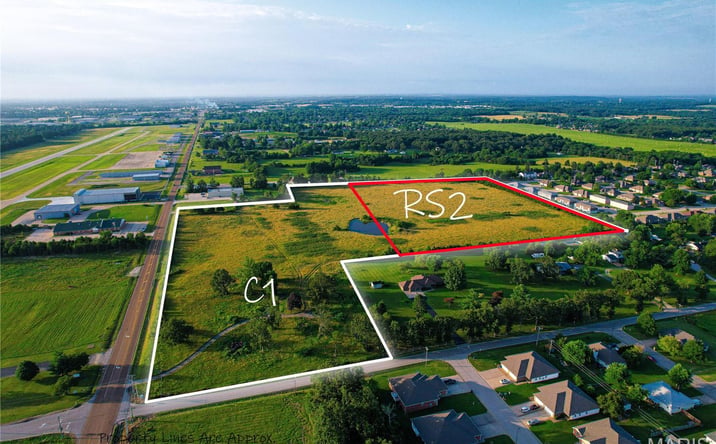 Pictures of Retail, Land property located at 2616 S Jefferson Ave, Lebanon, MO 65536 for sales - image #1