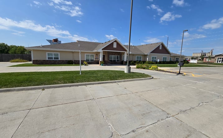 Pictures of Hospitality, Office, Senior Living property located at 749 E 32nd St, Fremont, NE 68025 for sales - image #1