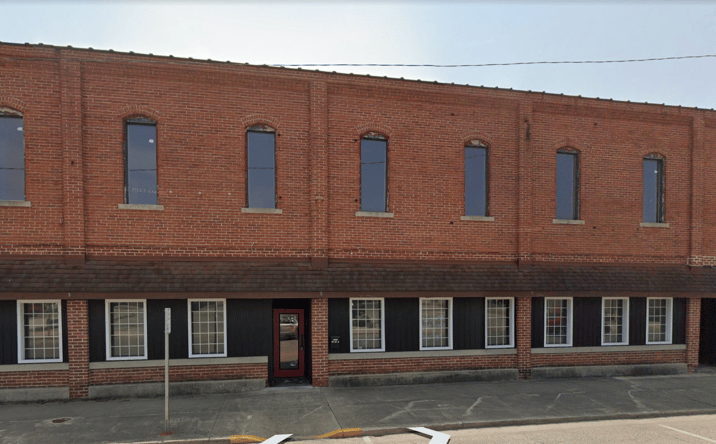 Pictures of Mixed Use, Office, Retail property located at 1515 S A St, Elwood, IN 46036 for sales - image #1