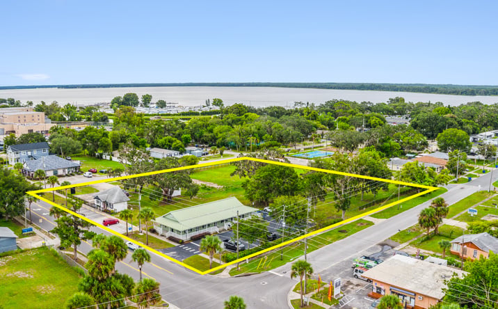 Pictures of Hospitality, Land, Multifamily, Office, Retail property located at 819 W Main St, Tavares, FL 32778 for sales - image #1