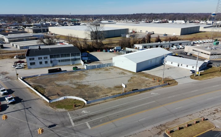 Pictures of Industrial property located at 1150 Maxwell Ave, Evansville, IN 47711 for sales - image #1