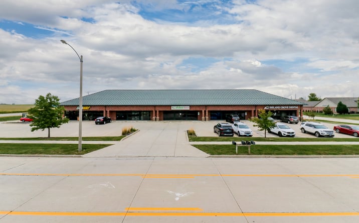Pictures of Multifamily, Retail property located at 1602 Glasson Street 3, Bloomington, IL 61704 for sales - image #1
