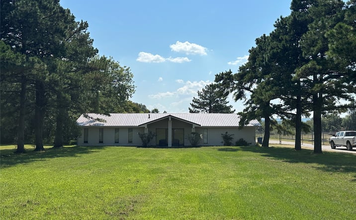 Pictures of Special Purpose property located at 1108 W Stovall, Wilburton, OK 74578 for sales - image #1