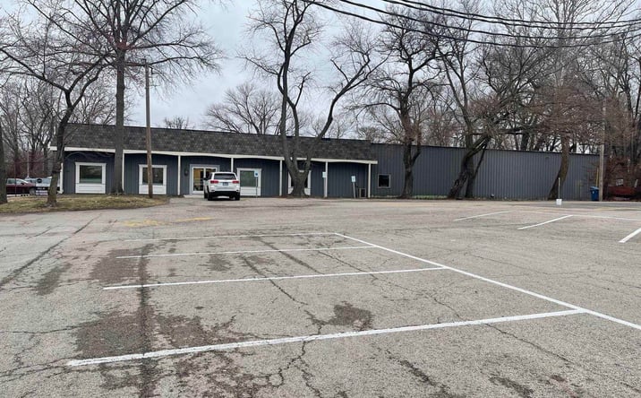 Pictures of Office, Industrial property located at 3033 Clear Lake Avenue, Springfield, IL 62702 for sales - image #1