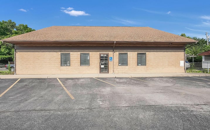 Pictures of Retail property located at 411 S Central Avenue, Columbus, OH 43223 for sales - image #1
