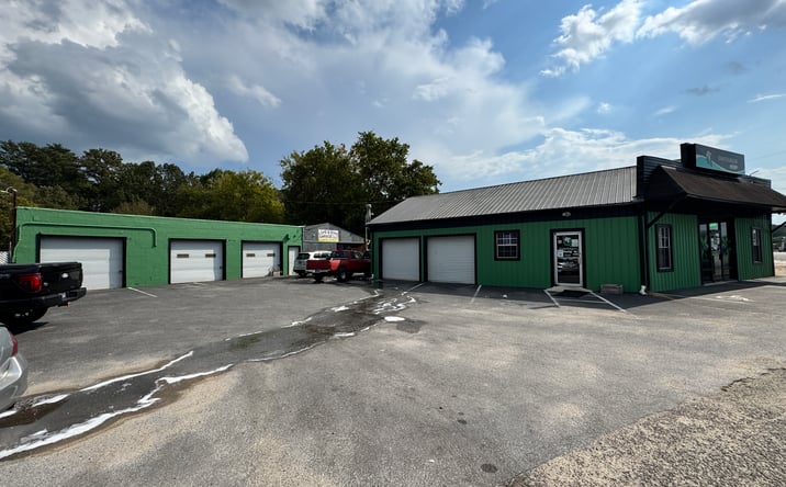 Pictures of Land, Mixed Use, Retail property located at 5904 Lee Highway, Chattanooga, TN 37421 for sales - image #1