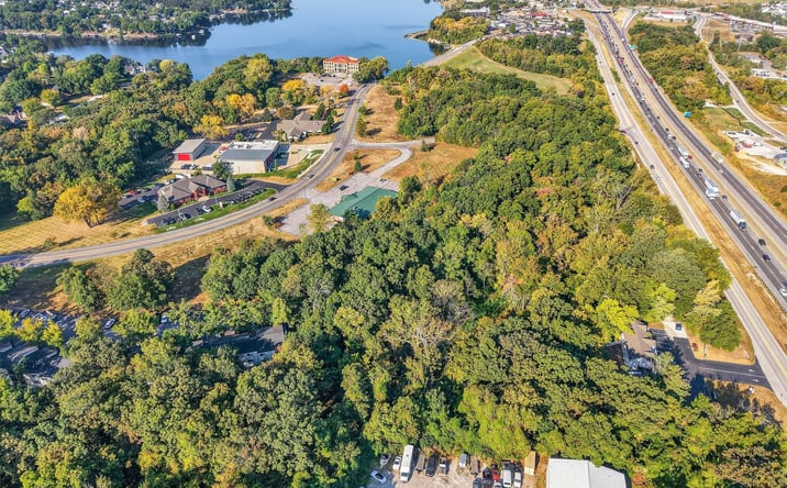 Pictures of Land property located at 8.19 Ac Veterans Memorial Pkwy, Lake Saint Louis, MO 63367 for sales - image #1